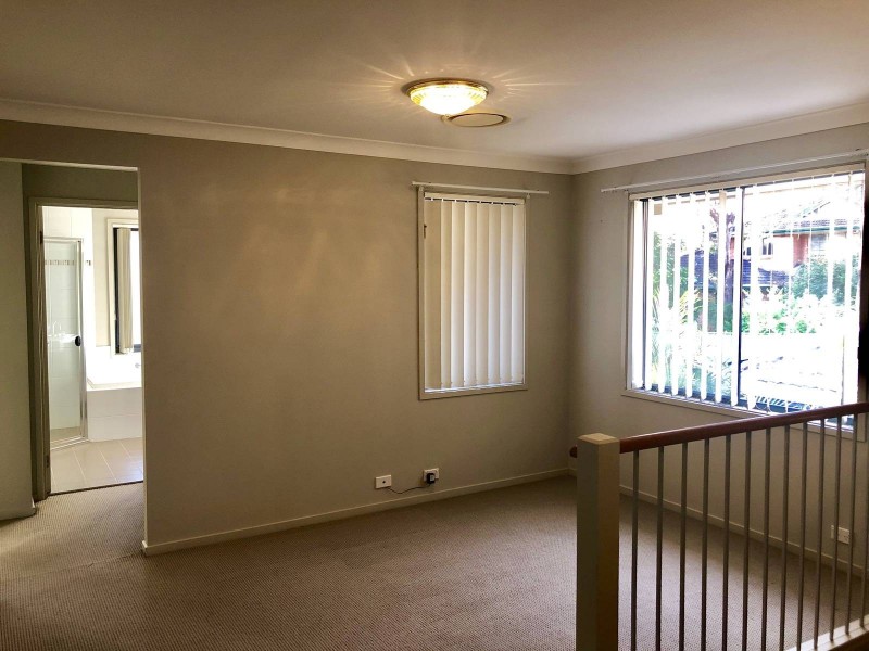 69 Tree Top Circuit, Quakers Hill NSW 2763