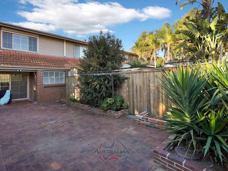 8/19 Torrance Crescent, Quakers Hill NSW 2763