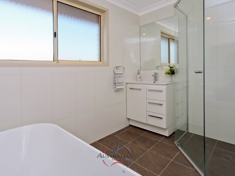 62 Pagoda Crescent, Quakers Hill NSW 2763