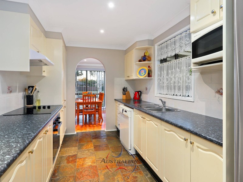 27 Lobelia Crescent, Quakers Hill NSW 2763