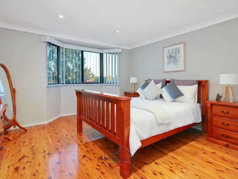 27 Lobelia Crescent, Quakers Hill NSW 2763