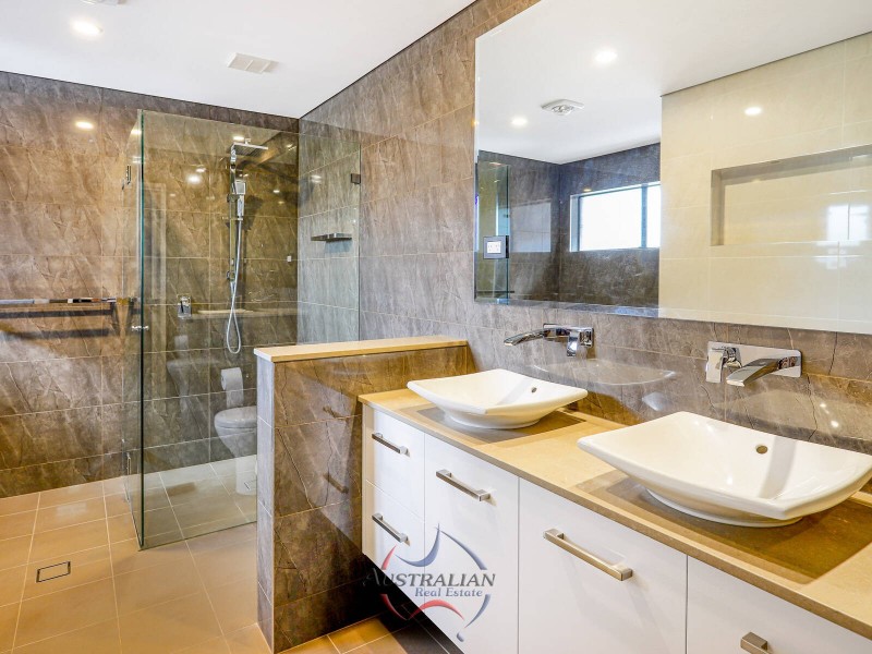 4 Barossa Court, Baulkham Hills NSW 2153