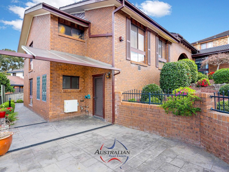 4 Barossa Court, Baulkham Hills NSW 2153