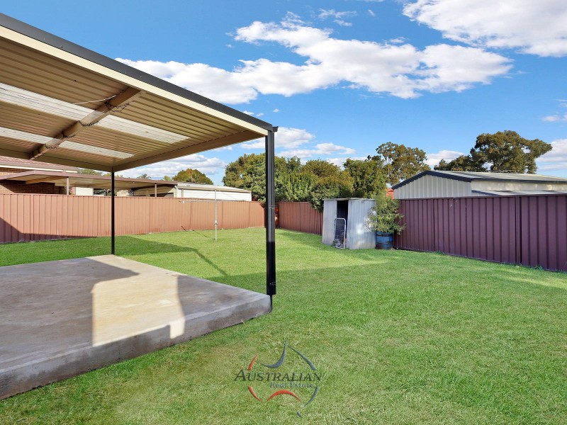7 Loy Place, Quakers Hill NSW 2763