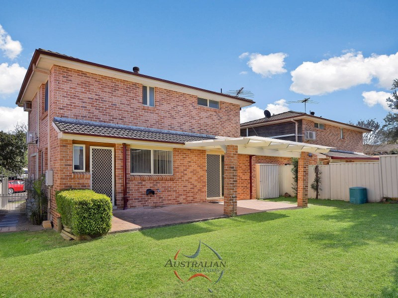 1b Roxby Grove, Quakers Hill NSW 2763