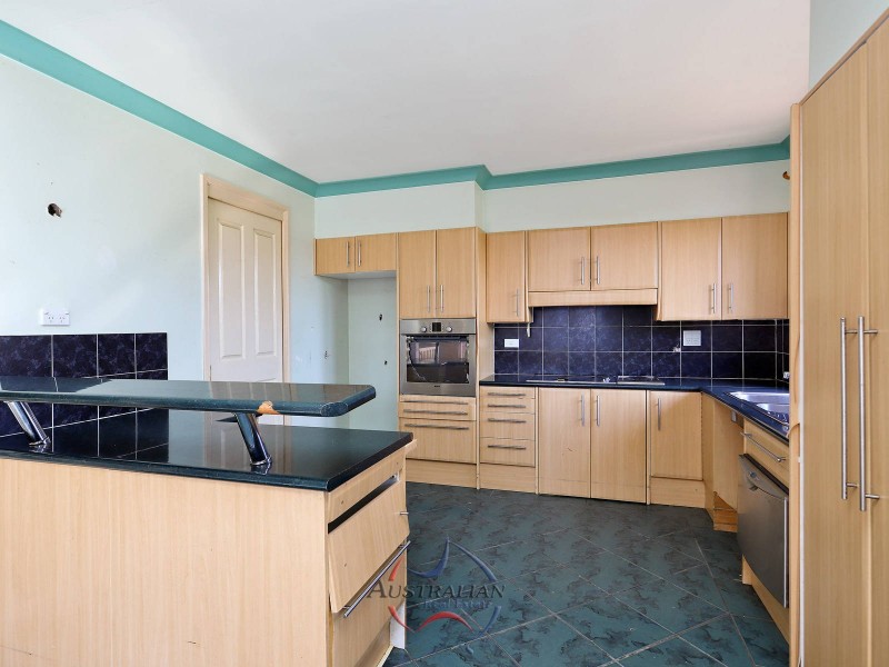 10 Nagle Way, Quakers Hill NSW 2763