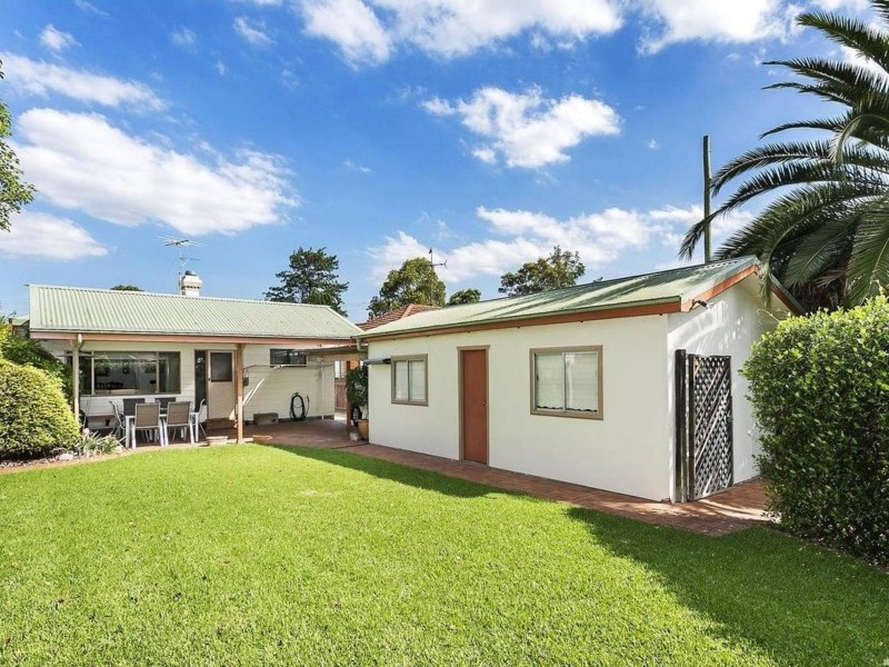 8 Elizabeth Street, Riverstone NSW 2765