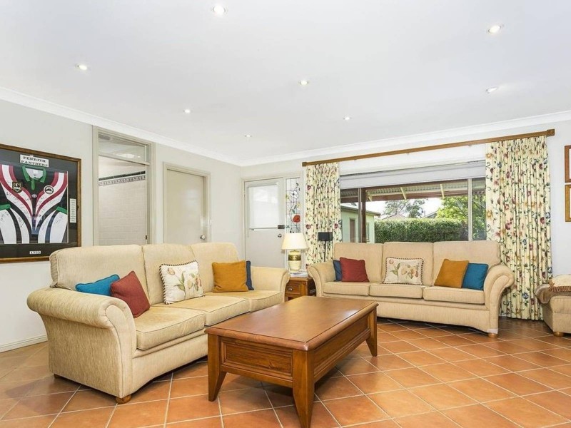 8 Elizabeth Street, Riverstone NSW 2765