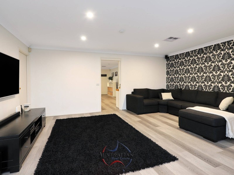 8 Brendan Place, Quakers Hill NSW 2763