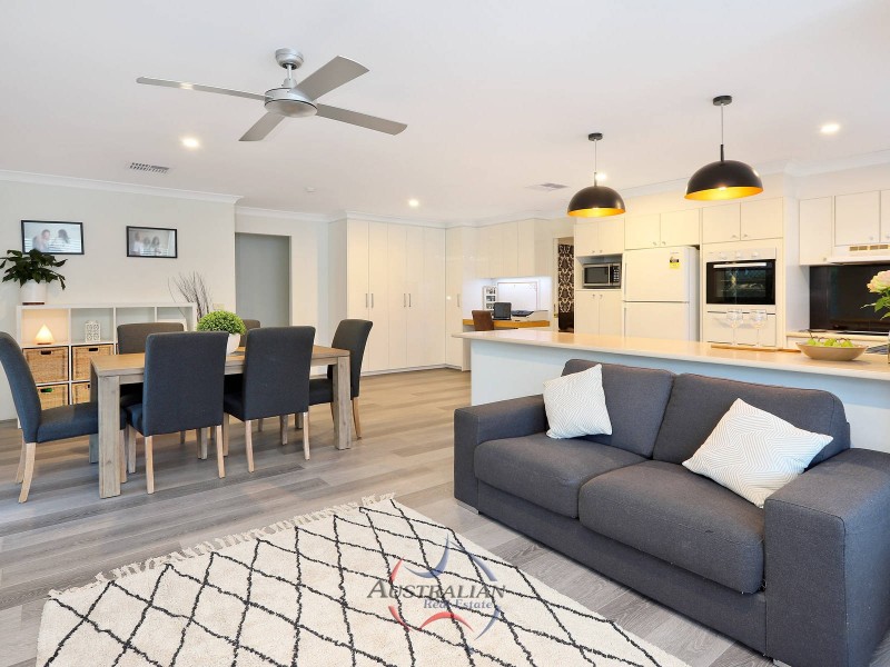 8 Brendan Place, Quakers Hill NSW 2763