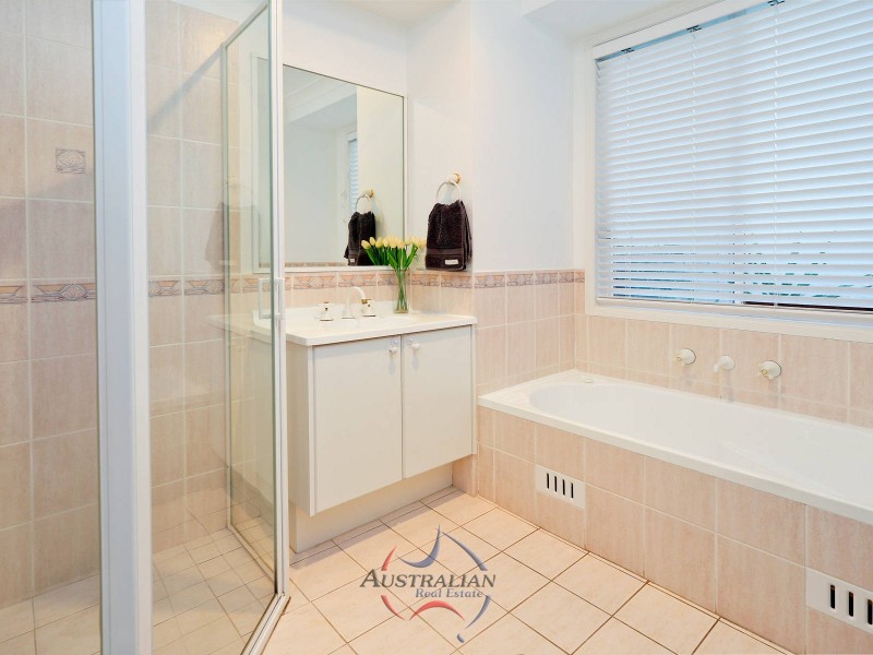 8 Brendan Place, Quakers Hill NSW 2763