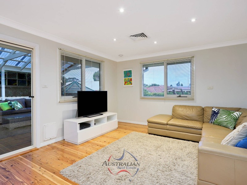 3 Yarraman Close, Quakers Hill NSW 2763
