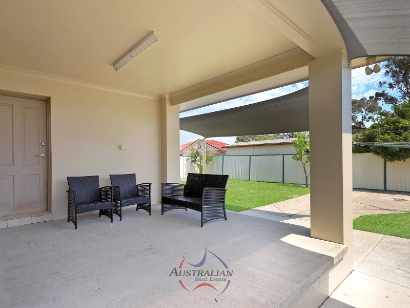 82 Tichborne Drive, Quakers Hill NSW 2763