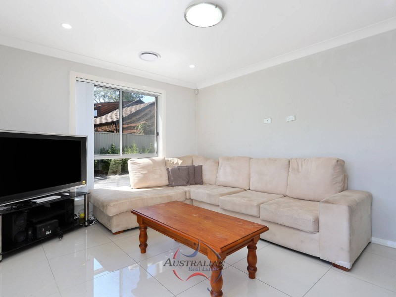 1/2 Muccillo Street, Quakers Hill NSW 2763