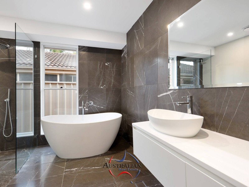 4 Monaco Place, Quakers Hill NSW 2763