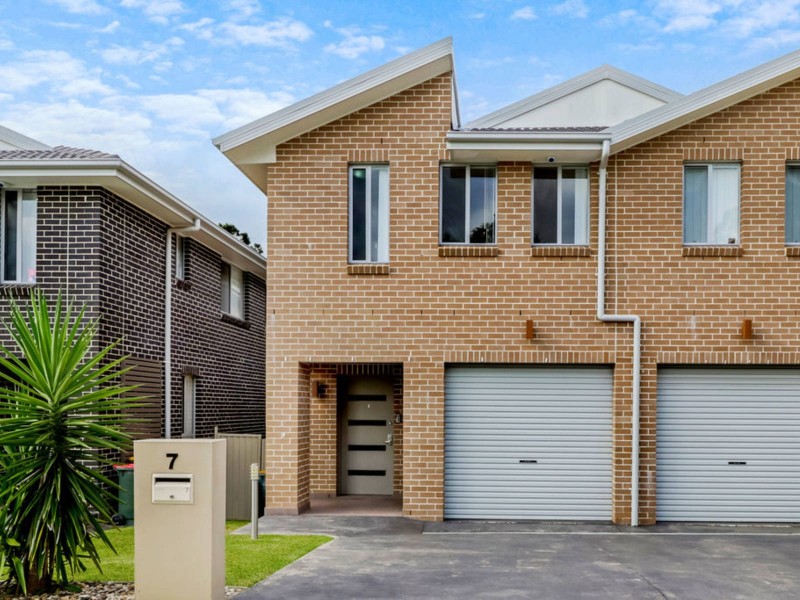 7/21 Alamar Crescent, Quakers Hill NSW 2763