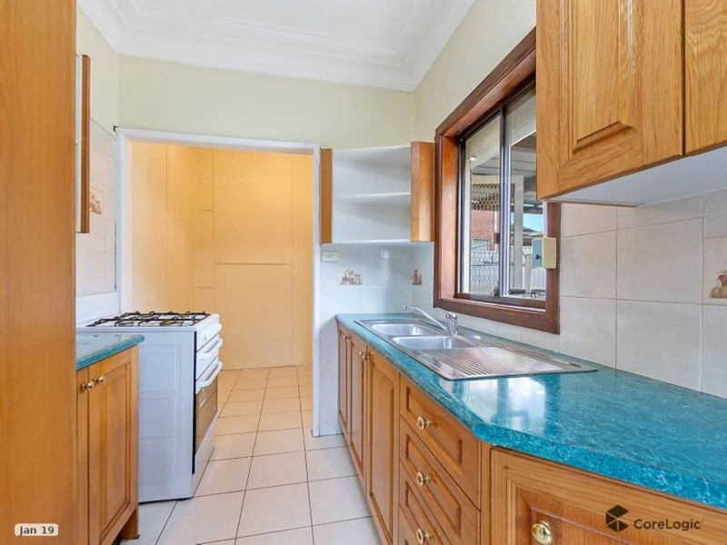 8 Meela Street, Blacktown NSW 2148