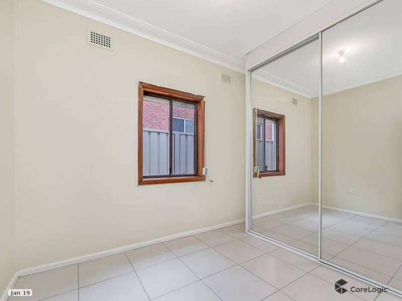 8 Meela Street, Blacktown NSW 2148