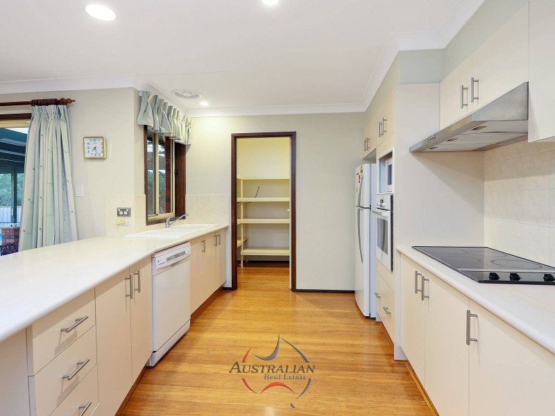 13 Medwin Place, Quakers Hill NSW 2763