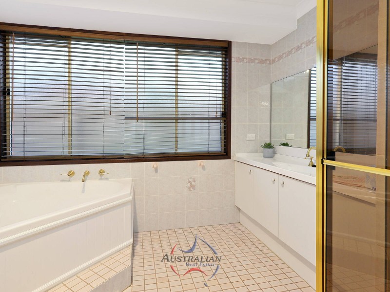 13 Medwin Place, Quakers Hill NSW 2763