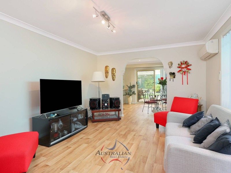 25  Kashmir Avenue, Quakers Hill NSW 2763