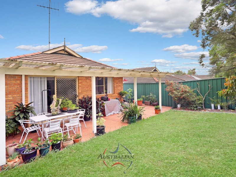 25  Kashmir Avenue, Quakers Hill NSW 2763