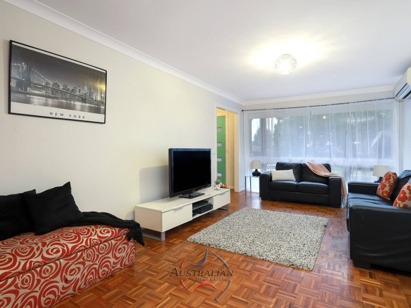 76  Narcissus Avenue, Quakers Hill NSW 2763