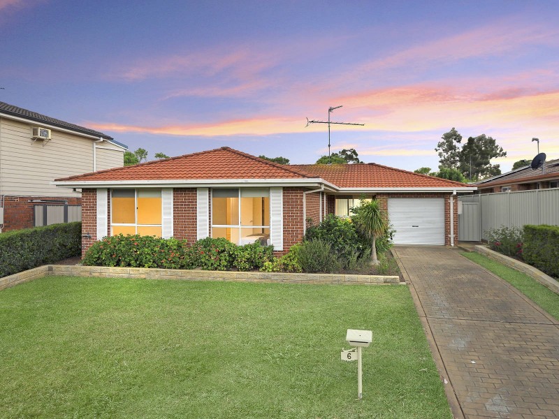 6 Devlin Place, Quakers Hill NSW 2763