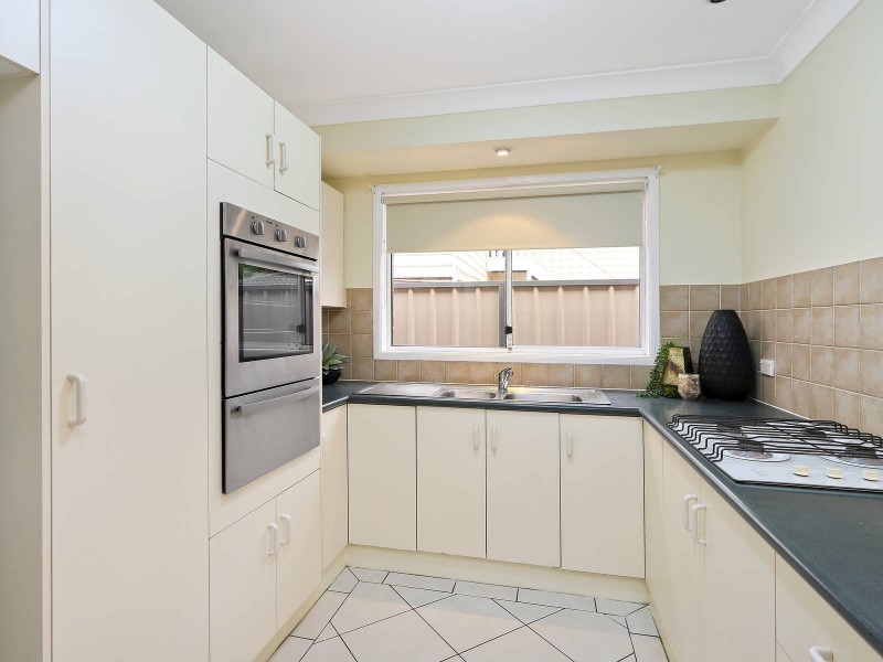 6 Devlin Place, Quakers Hill NSW 2763