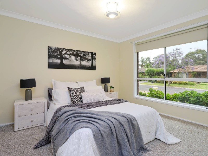 6 Devlin Place, Quakers Hill NSW 2763