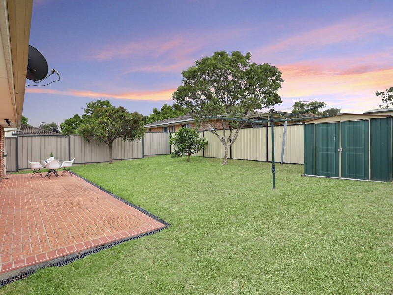 6 Devlin Place, Quakers Hill NSW 2763