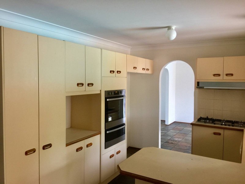 98 Pye Road, Quakers Hill NSW 2763