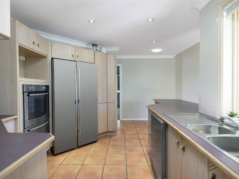 75 Kennington Avenue, Quakers Hill NSW 2763