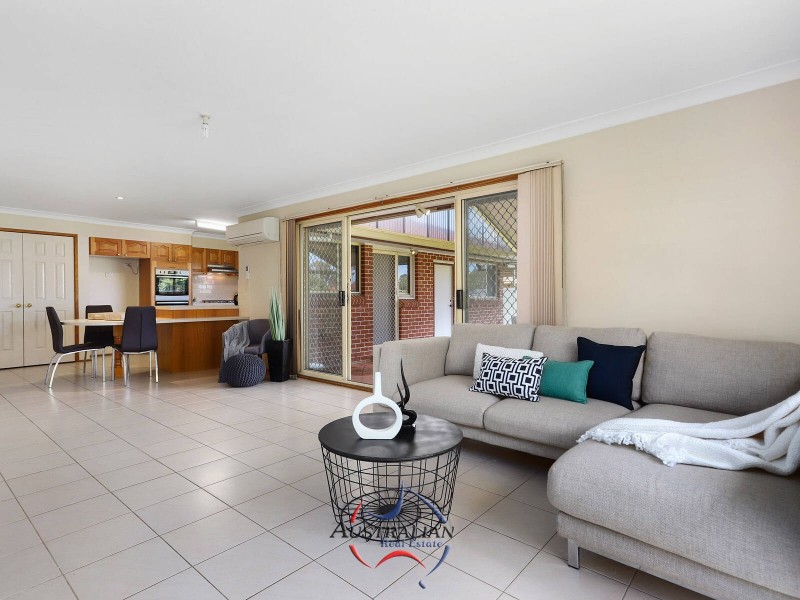 38 Maslin Crescent, Quakers Hill NSW 2763