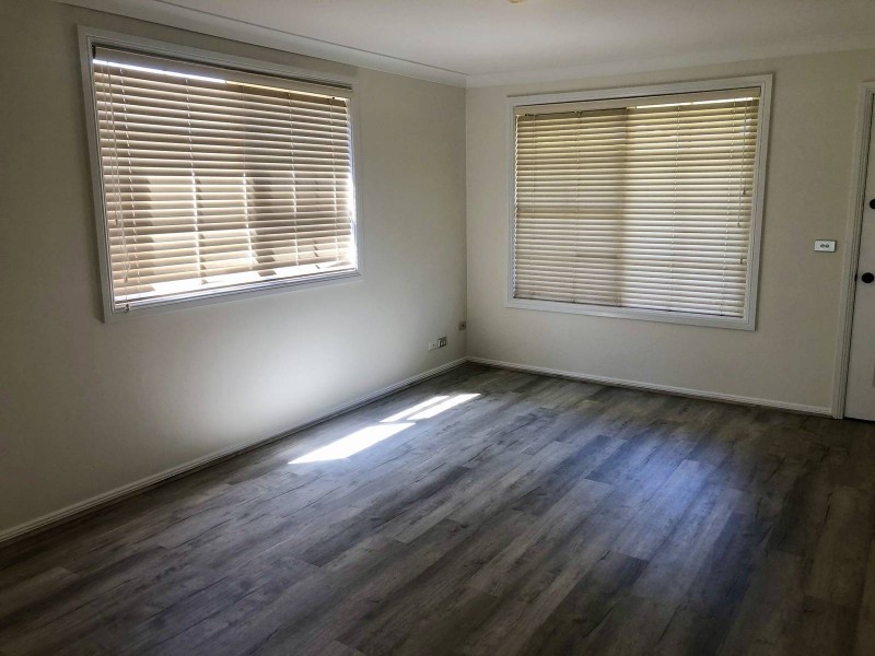 2/39-41 Glover Avenue, Quakers Hill NSW 2763