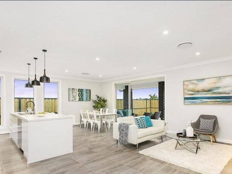 22 Kalinda Avenue, Box Hill NSW 2765