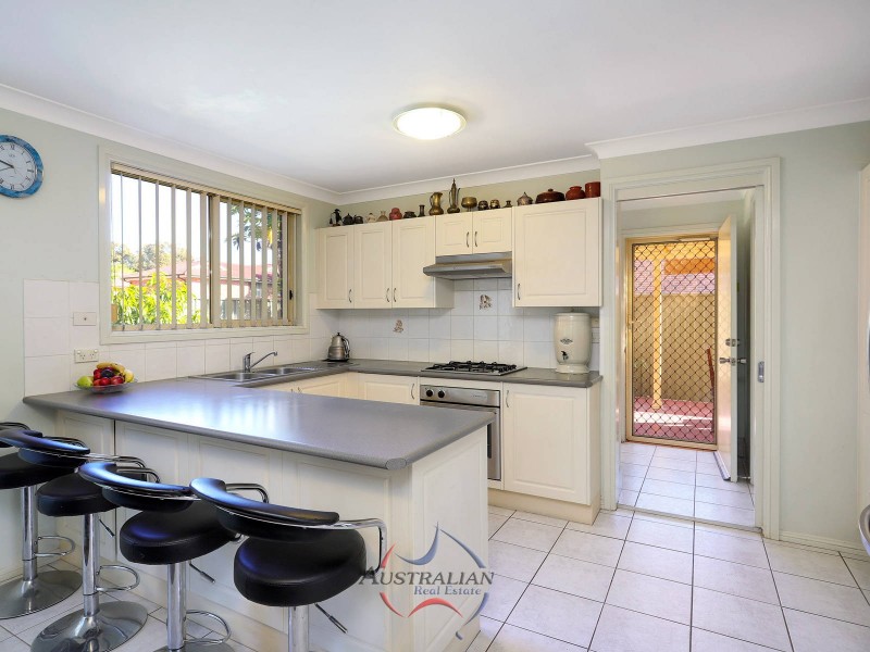18 Hillcrest Road, Quakers Hill NSW 2763