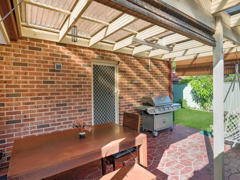 18 Hillcrest Road, Quakers Hill NSW 2763