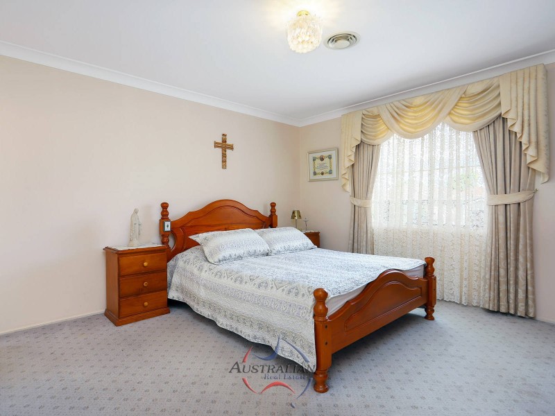 11 Brendan Place, Quakers Hill NSW 2763