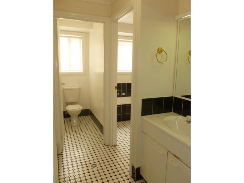 30b Clinton Street, Quakers Hill NSW 2763