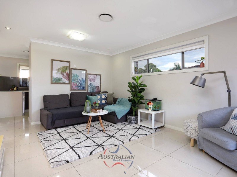 4/112 Tallagandra Drive, Quakers Hill NSW 2763