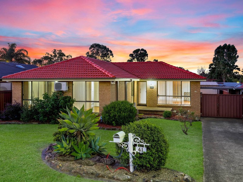 41 Narcissus Avenue, Quakers Hill NSW 2763