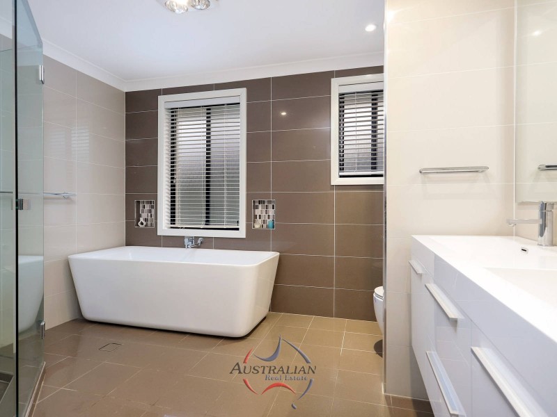 37 Zammit Avenue, Quakers Hill NSW 2763