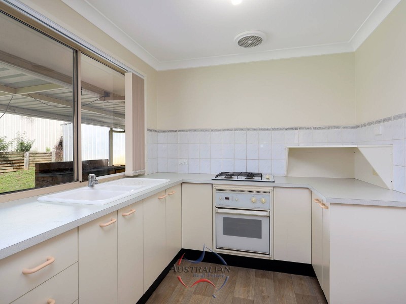 2 Toomey Crescent, Quakers Hill NSW 2763