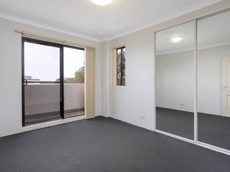 23/20-22 Clifton Street, Blacktown NSW 2148