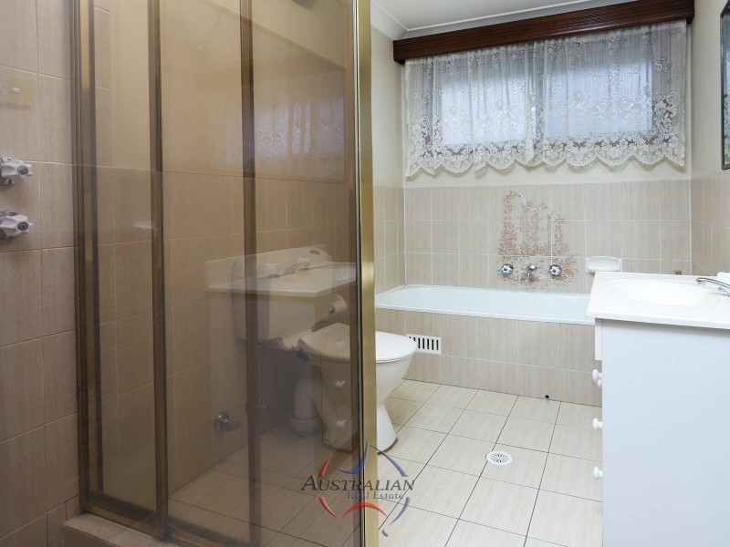 15 Ebony Crescent, Quakers Hill NSW 2763