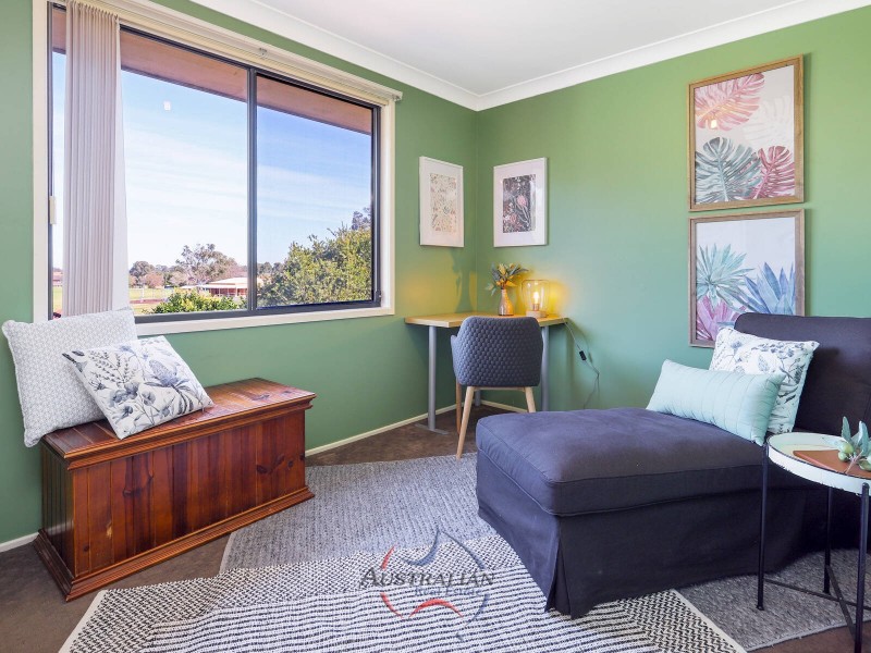 67 Aylward Avenue, Quakers Hill NSW 2763