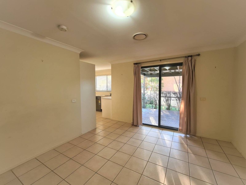15 Tree Top Circuit, Quakers Hill NSW 2763