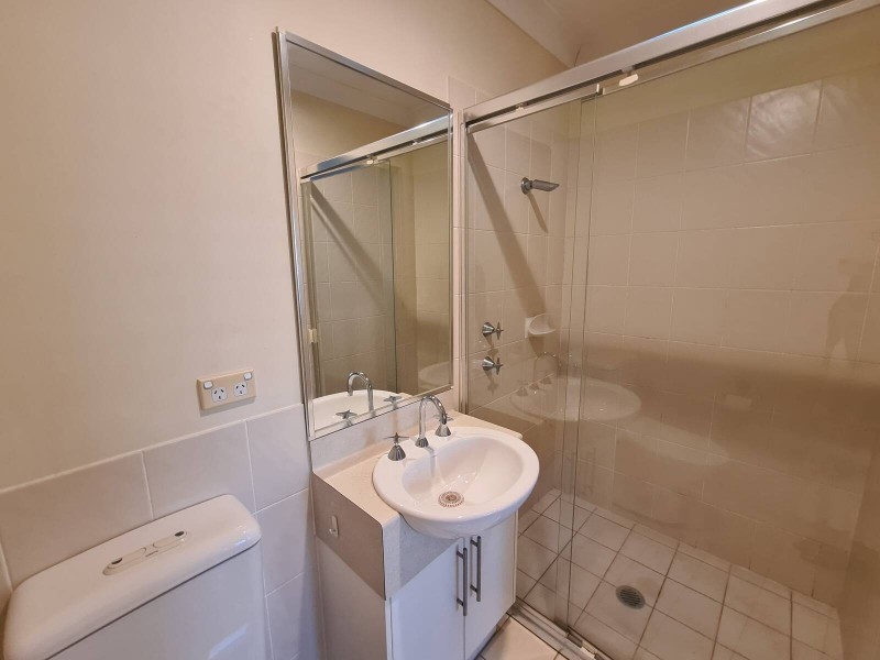 15 Tree Top Circuit, Quakers Hill NSW 2763