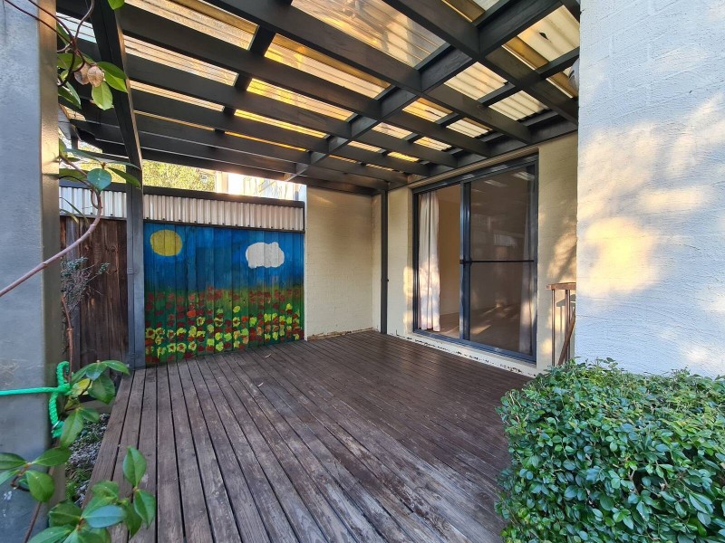 15 Tree Top Circuit, Quakers Hill NSW 2763